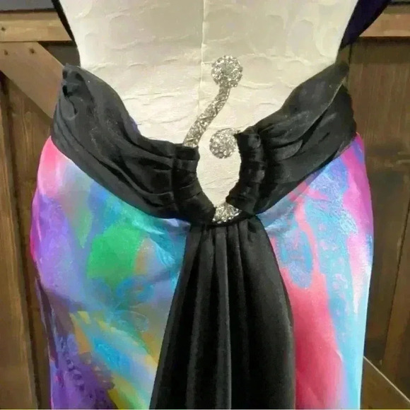 NWT NIGHTWAY Multi Color Formal Halter Rhinestone Accents Gown Size 14 - Picture 8 of 12